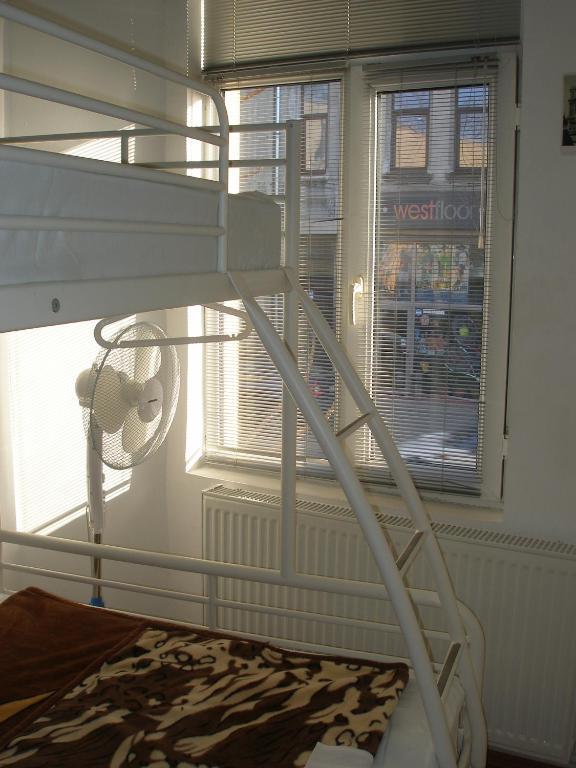 Kretan Hostel Bukares Bagian luar foto